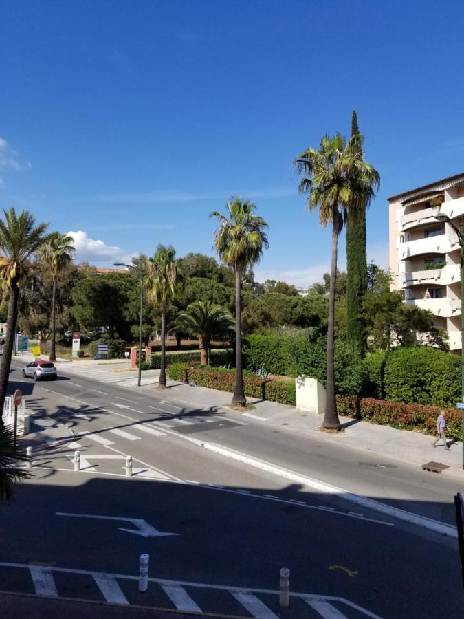 Appartement Terre Et Mer Hyères Eksteriør billede