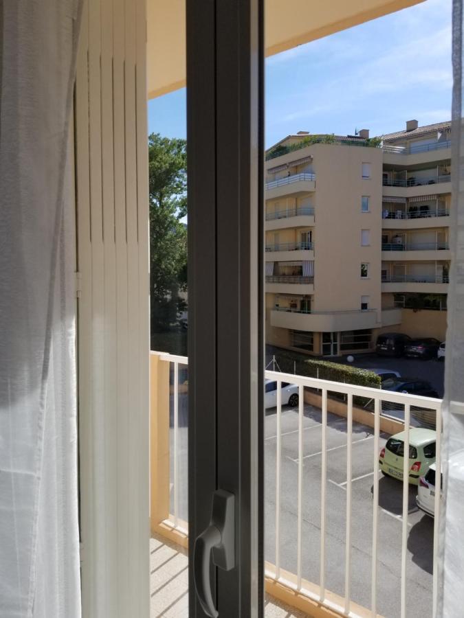 Appartement Terre Et Mer Hyères Eksteriør billede