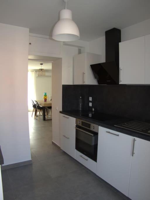Appartement Terre Et Mer Hyères Eksteriør billede